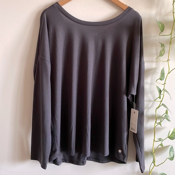 Apana | yoga long sleeve top | NWT - Picture 1 of 4